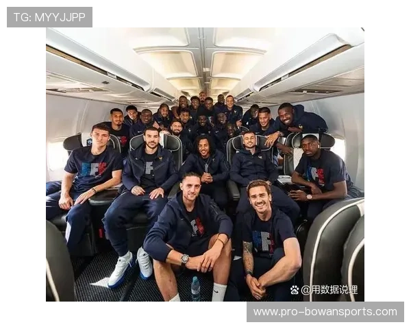 足球球星铲屎官揭秘:这些球员如何平衡事业与宠物生活